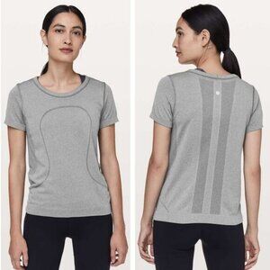 LULULEMON Swiftly Tech Short Sleeve Breeze Relaxed Fit Size 8 Slate / White